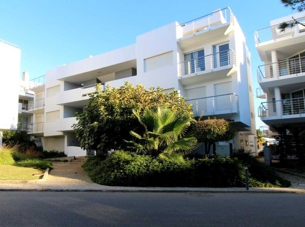 Apartamento T1+1 - até 5 PAX – Golden Club Cabanas