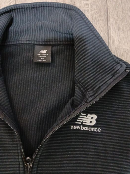 Продам костюм  в гарному стані,  колір темно синій - чорний