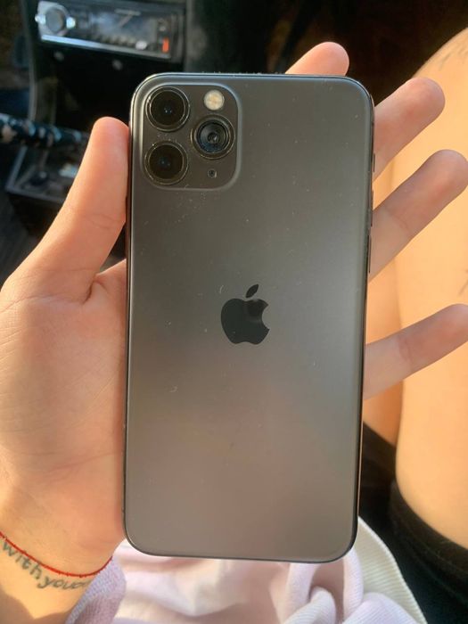 Продам айфон 11 про 256 гб