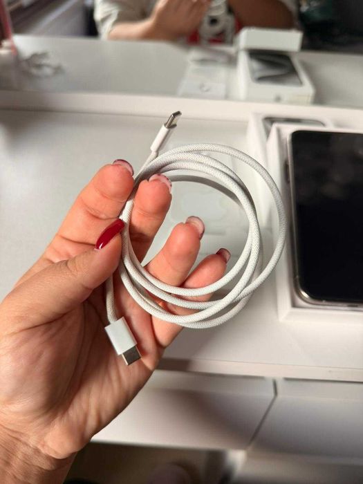 IPhone 15 PRO 128GB / Zadbany / Jak nowy / Tytanowa Biel / 91% baterii