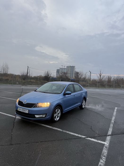Шкода рапид автомат один хозяин с салона
