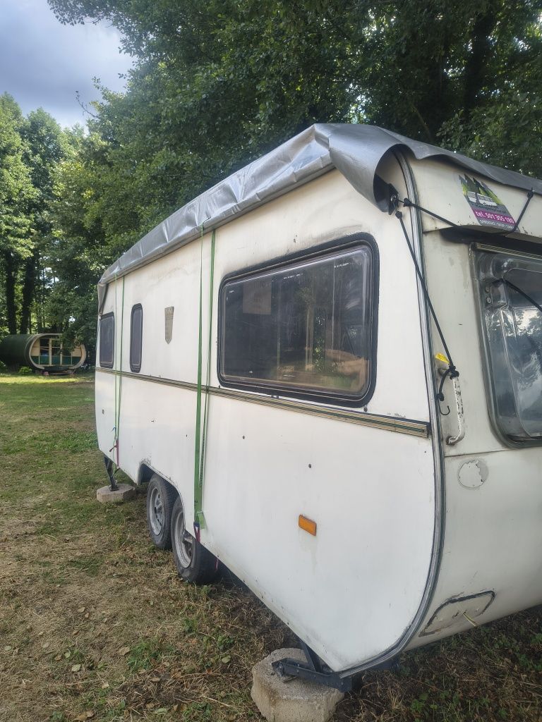 Przyczepa kempingowa stacjonarna