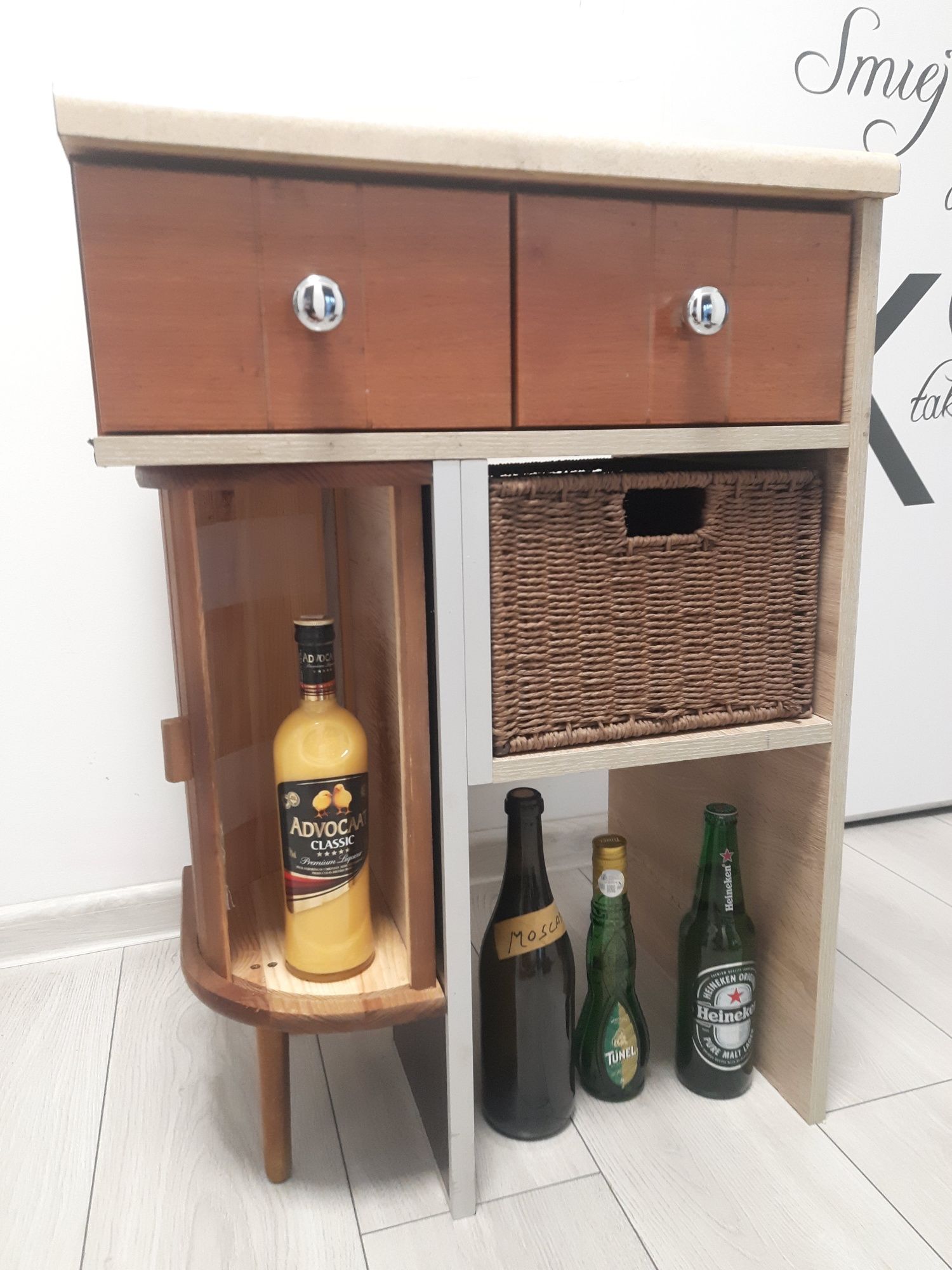 Komoda konsola barek  Toaletka mebel inny niż wszystkie