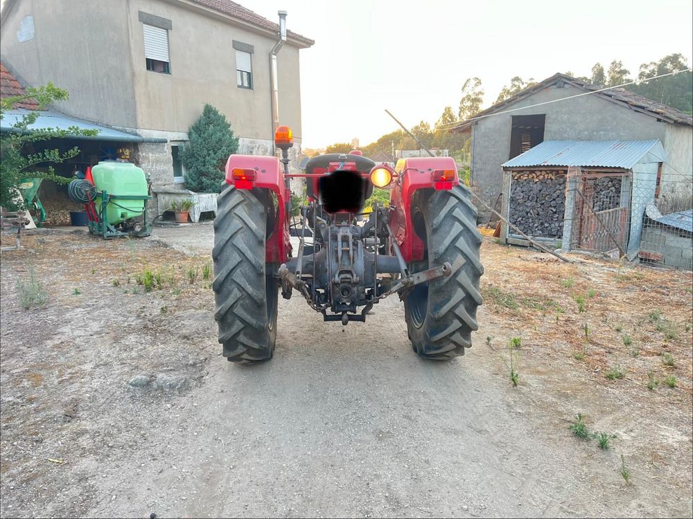 Trator massey ferguson