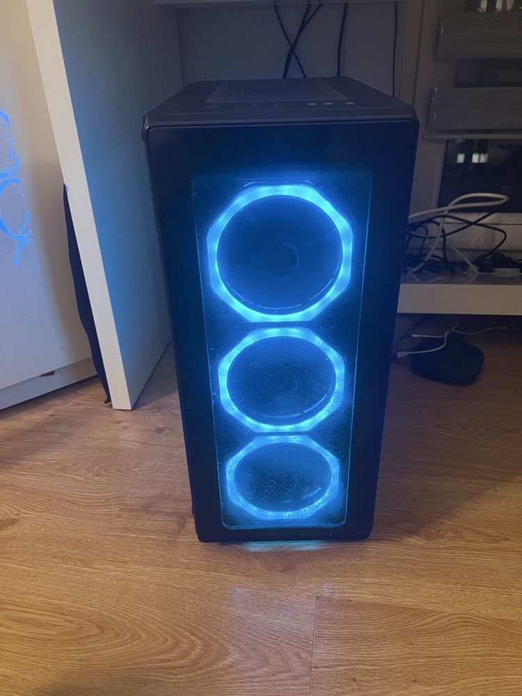 Komputer Stacjonarny intel core i7 32gb RAM 512SSD + 2,7 TB HDD