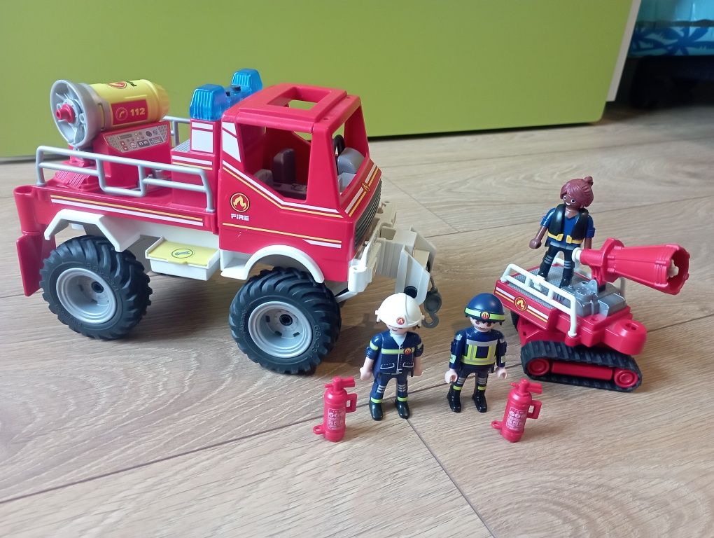 Playmobile wóz strażacki