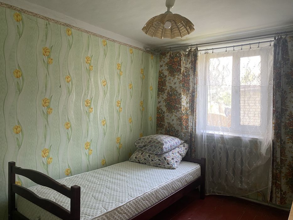 Грушевського, частина будинку