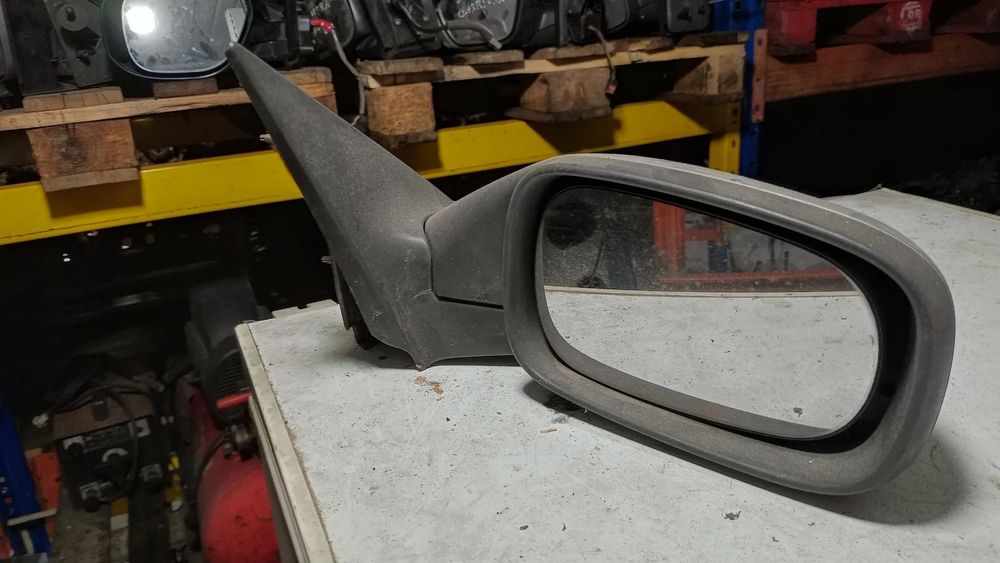 Retrovisor Laguna I Direito