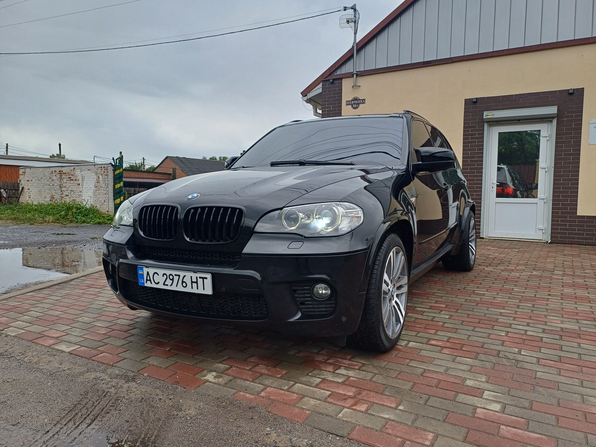 Продам BMW X5 2011 рік 3.0 дизель