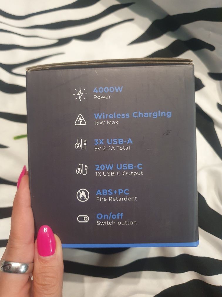 Ładowarka indukcyjna 4 usb
