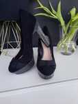 Buty na obcasie 39 platforma czarne zamsz jak nowe