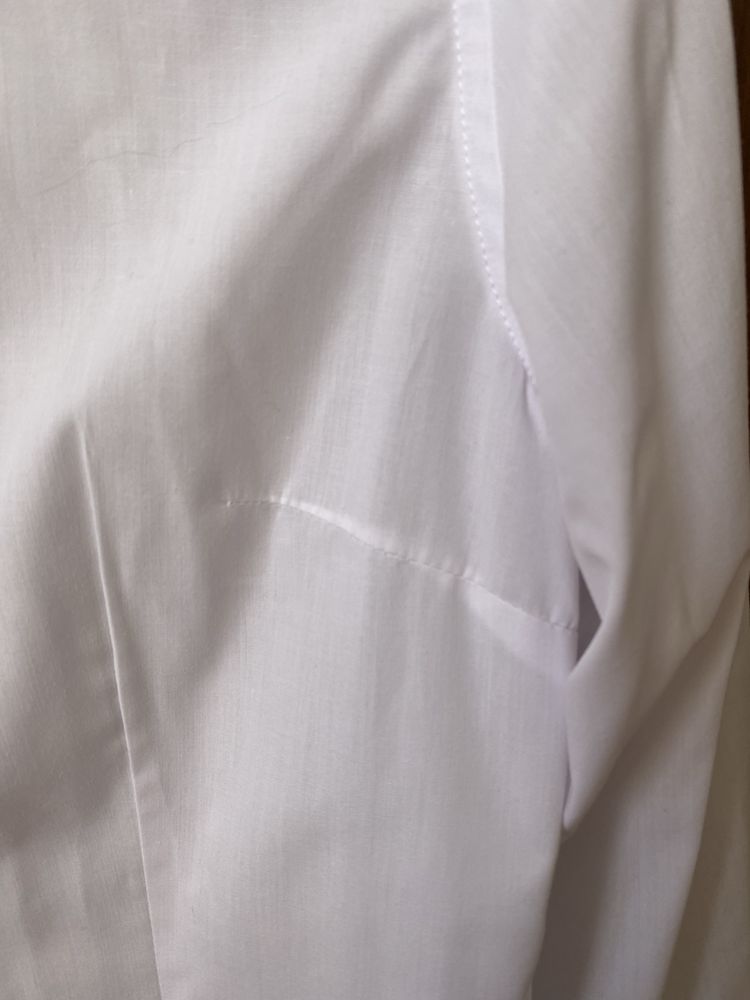 Camisa branca tamanho S
