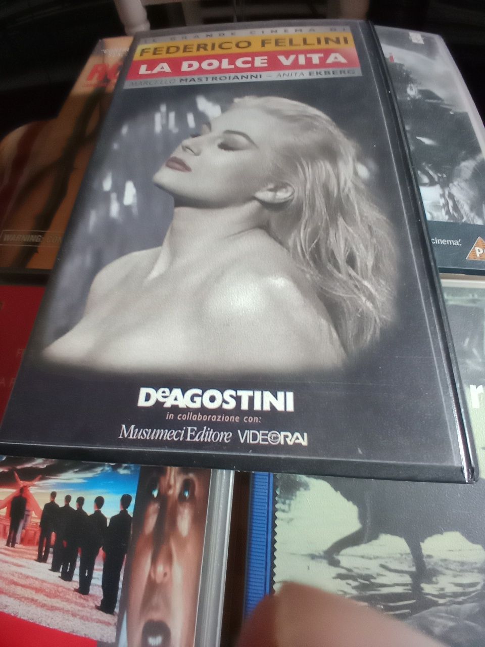 Lote VHS não legendado.
