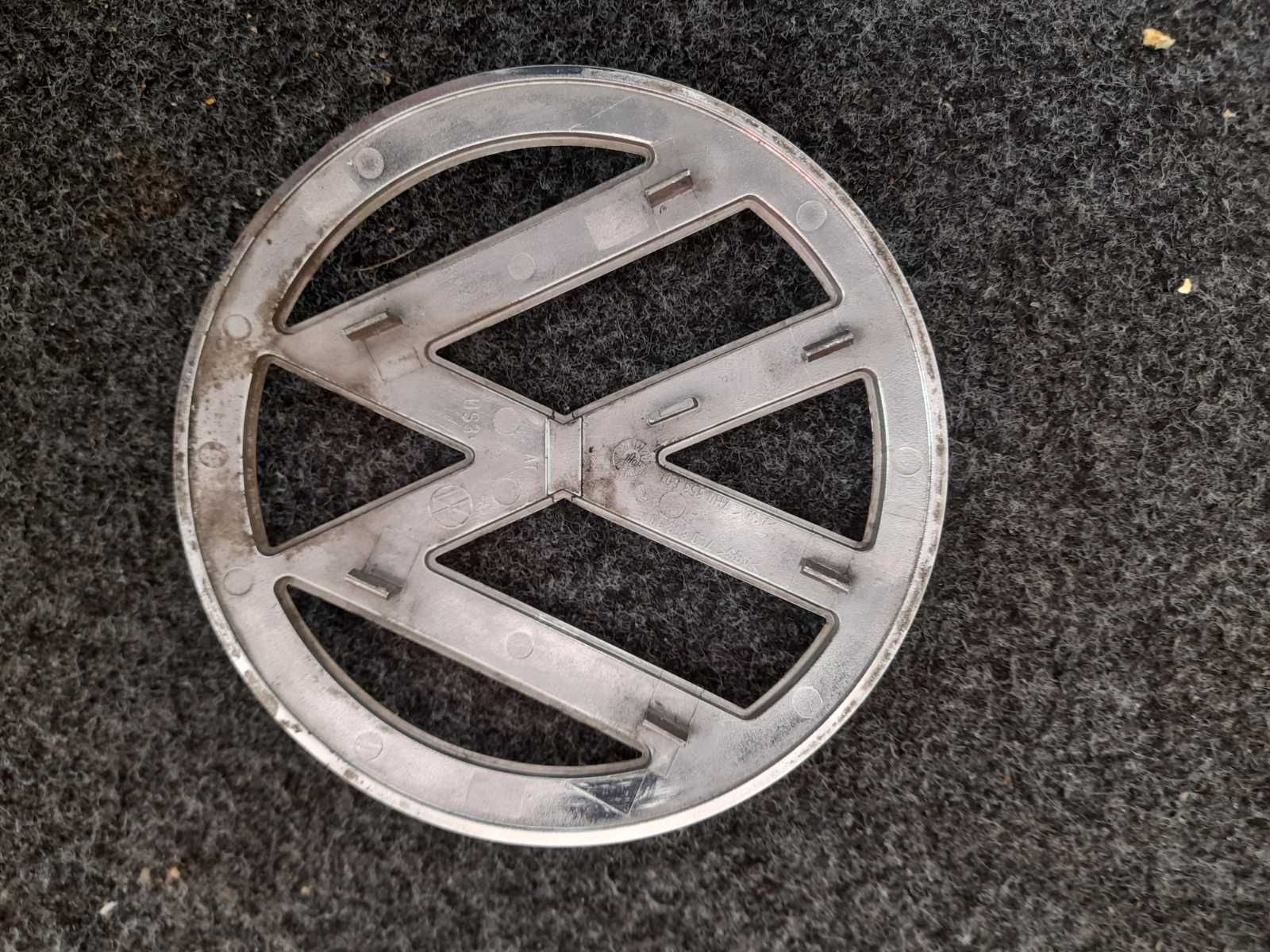 Продам логотип VW T5.