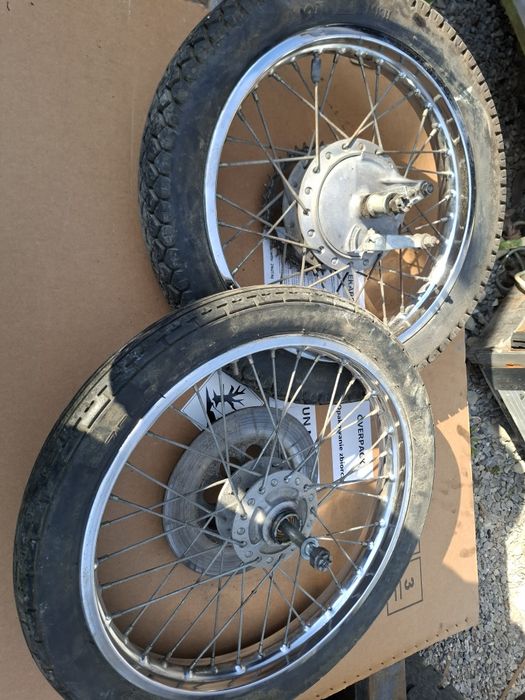 Kawasaki kz 200 felga błotnik  części