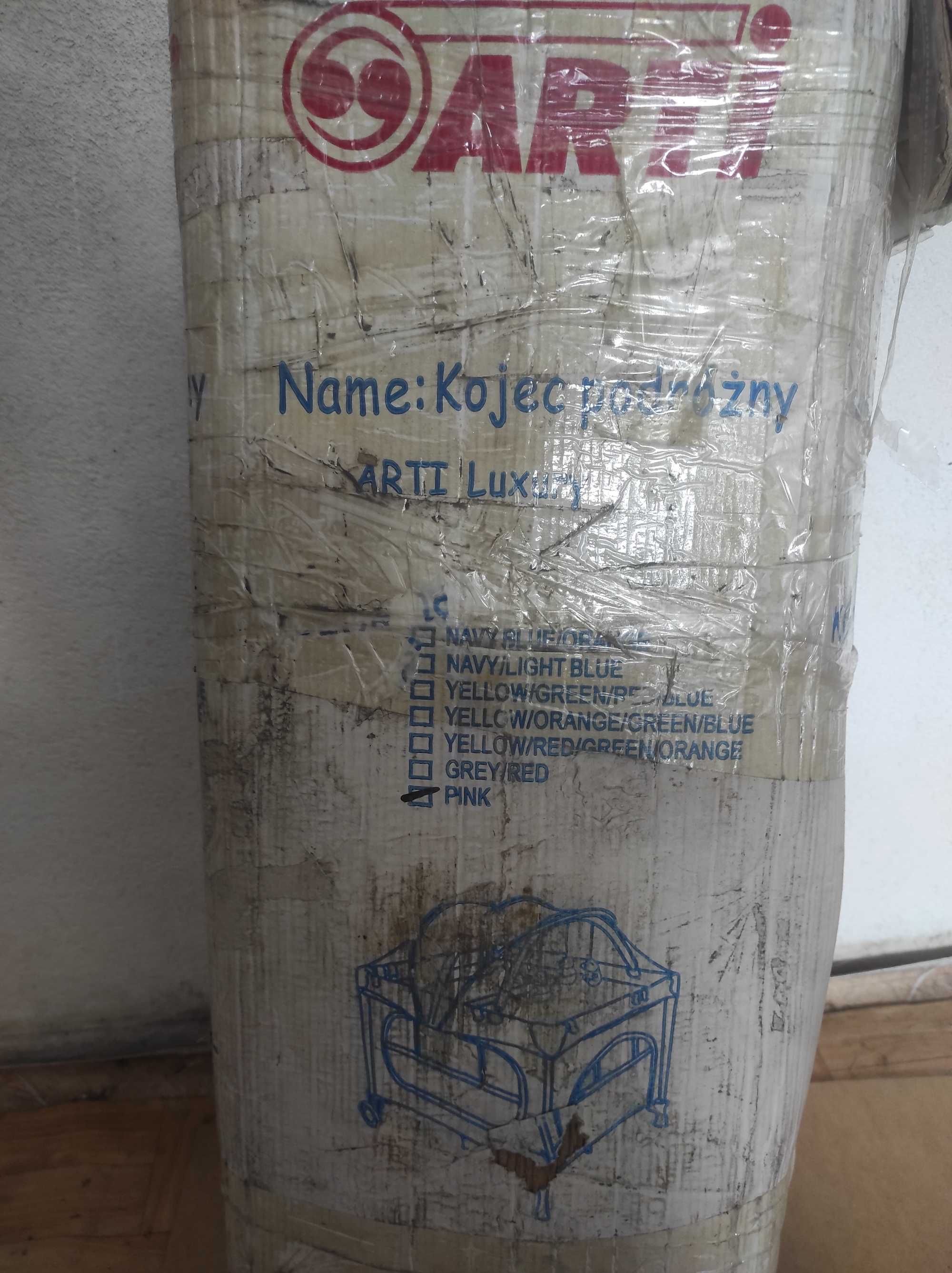 Kojec dla dziecka z baldachimem ( moskitierą ) Różowy