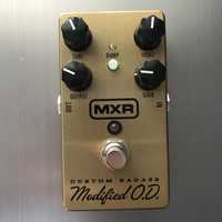 MXR Custom Badass overdrive M77