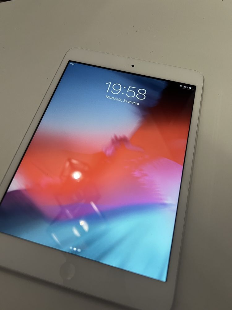 Apple iPad Mini 2