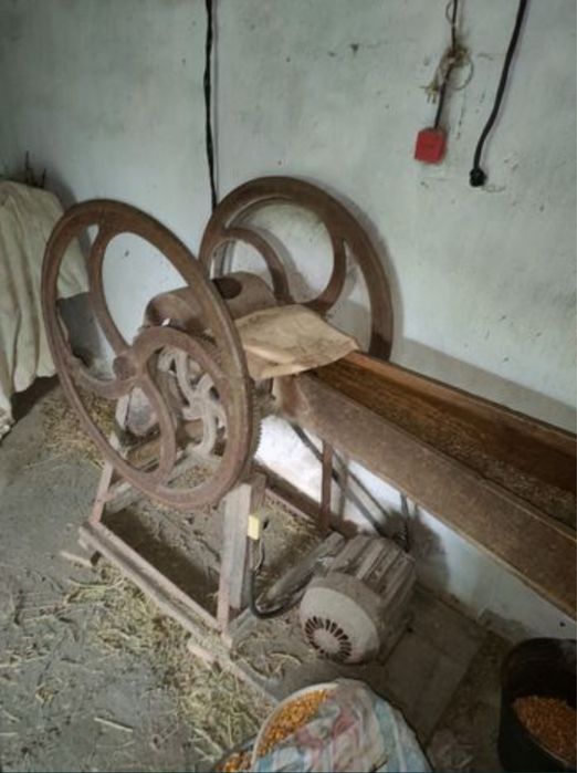 Продам січкарку електро