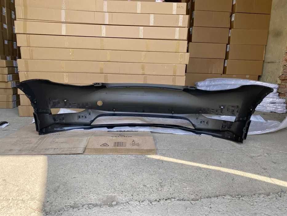 Бампер передній Tesla Model Y Дорест/Рест 2023 без парктроніків