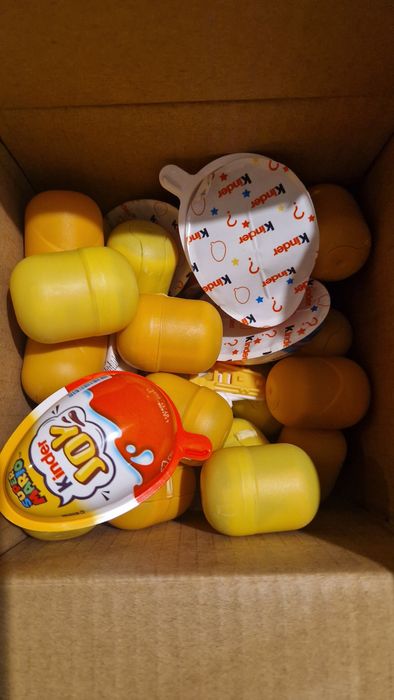 Pudełko zabawek kinder