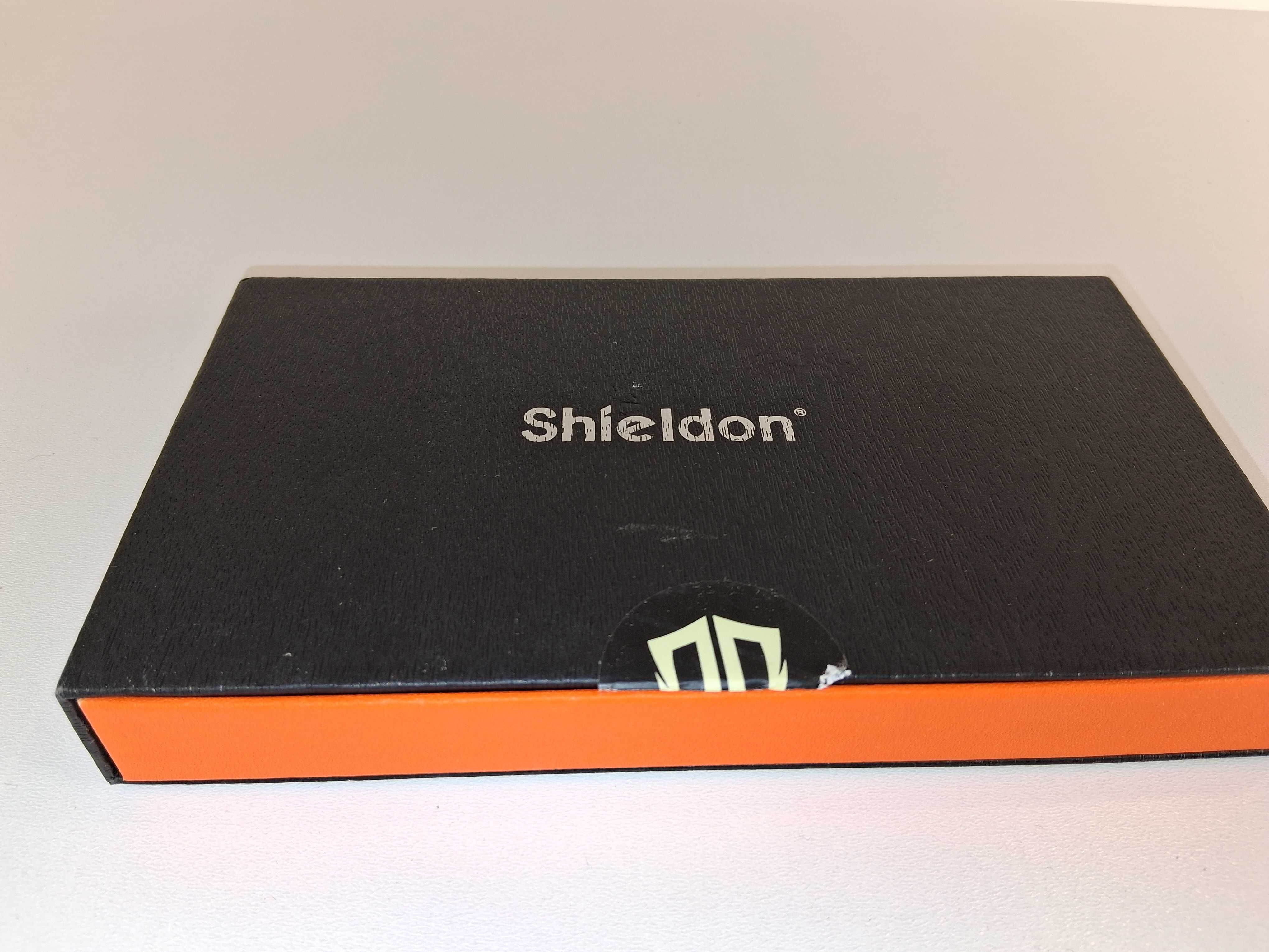 Y047 Etui Portfelowe Skórzane SHIELDON Samsung Galaxy Z Fold4 Czerwone
