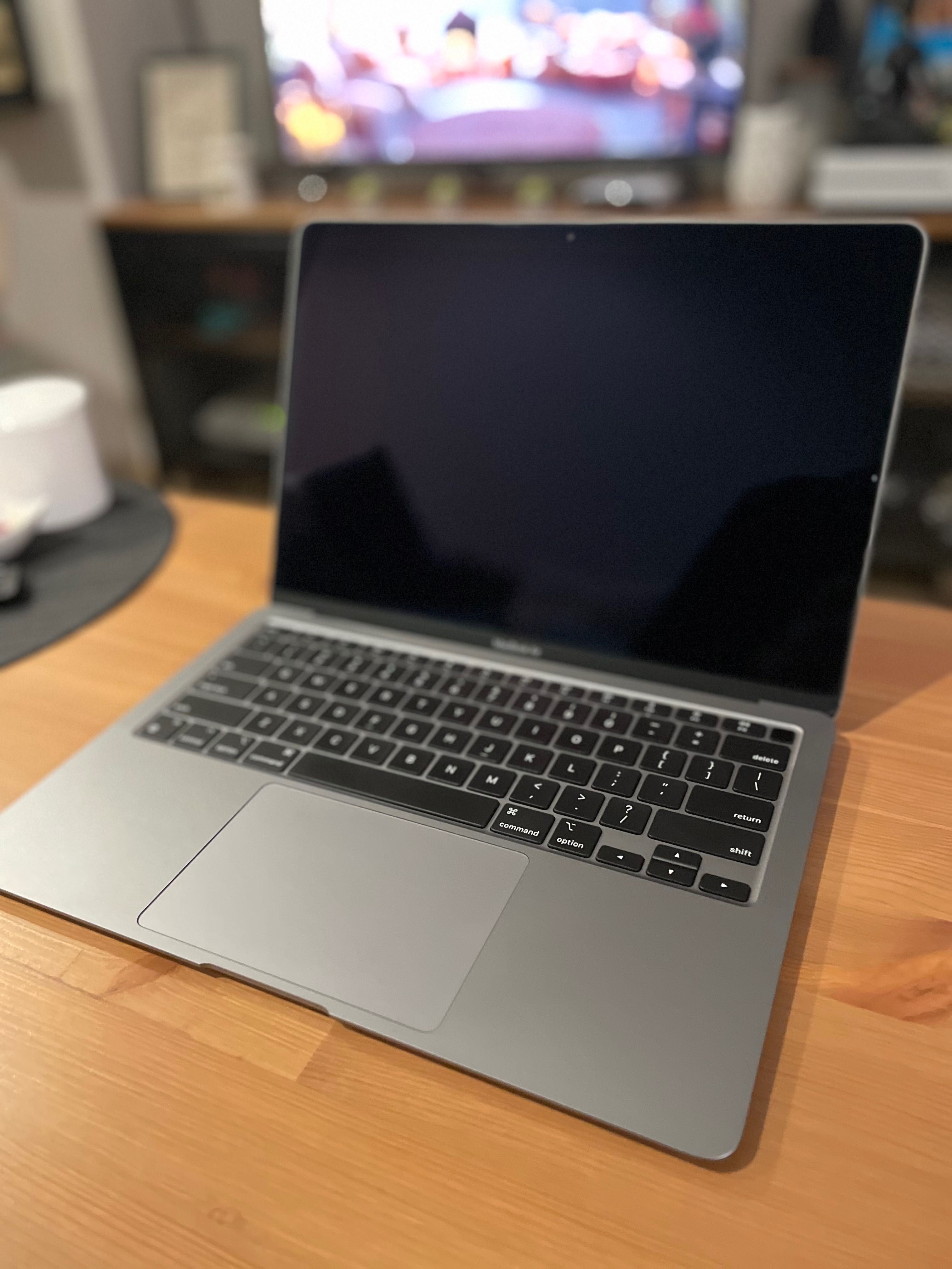 Macbook Air 13 A2337