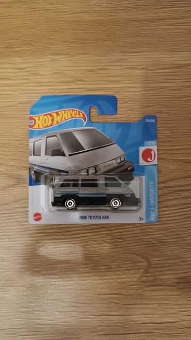 Samochodzik Hot Wheels Toyota Van