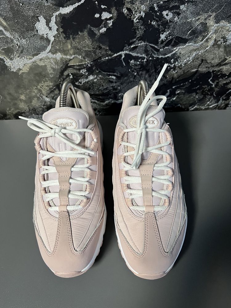 Кросівки жіночі Nike Air Max 95 Pink 38.5р
