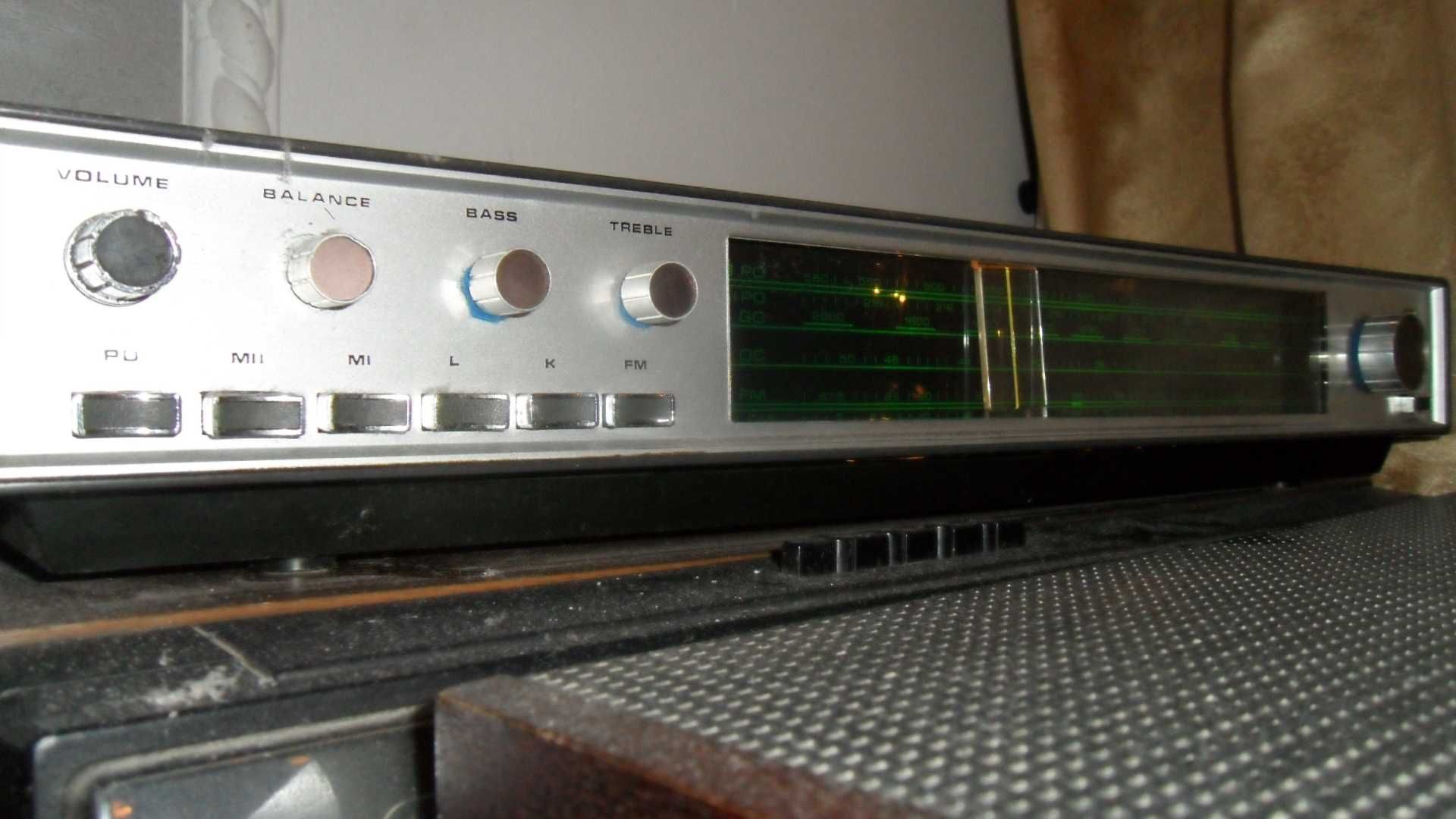 Amplituner Philips 701