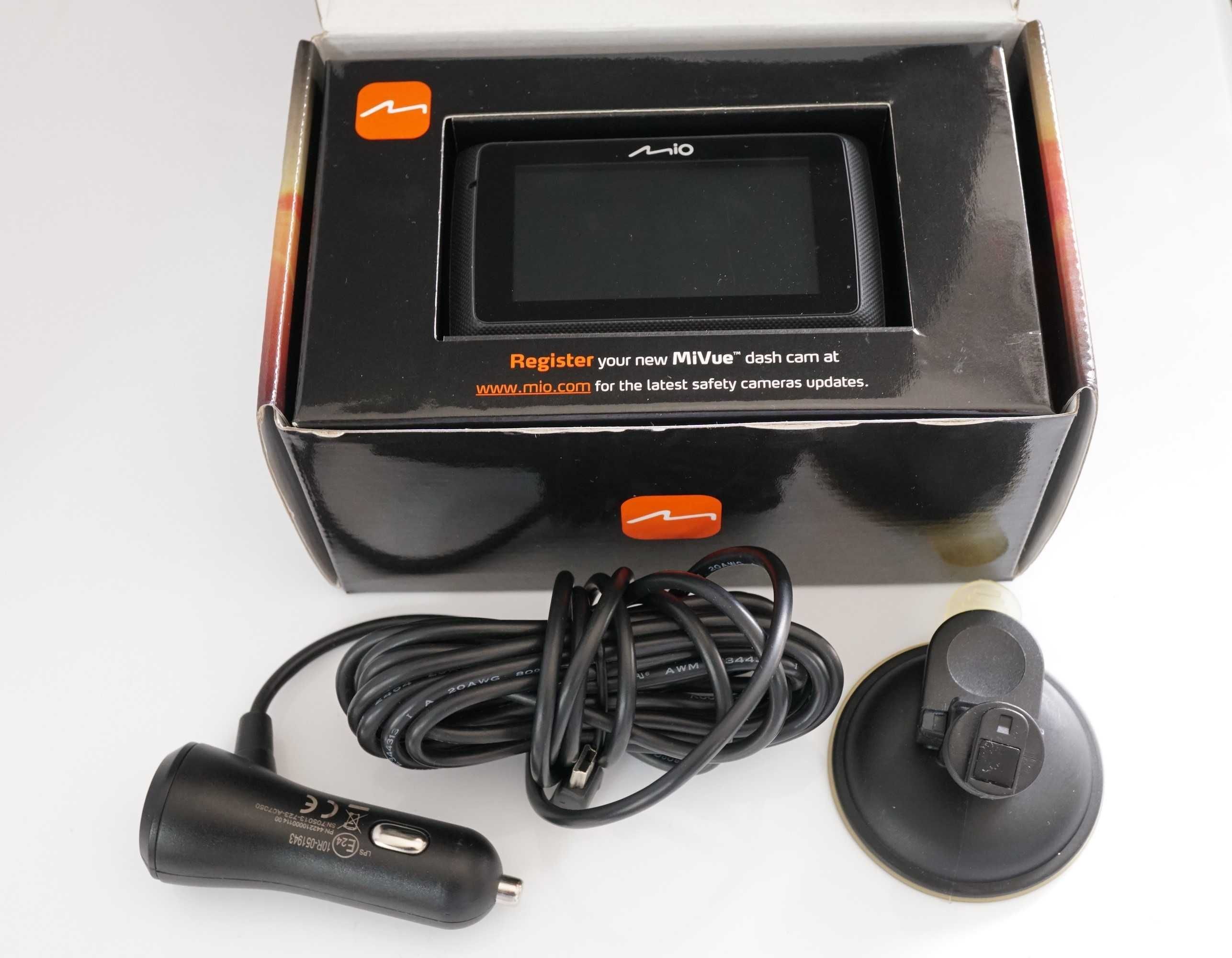 Wideorejestrator MIO MiVue 786