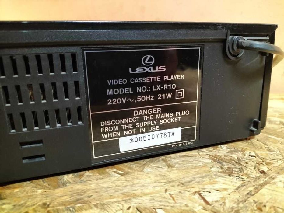 Unikat Vintage! Odtwarzacz VHS LEXUS LX-R10 /Rarytas do kolekcji!
