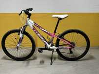 Bicicleta junior com pouco uso