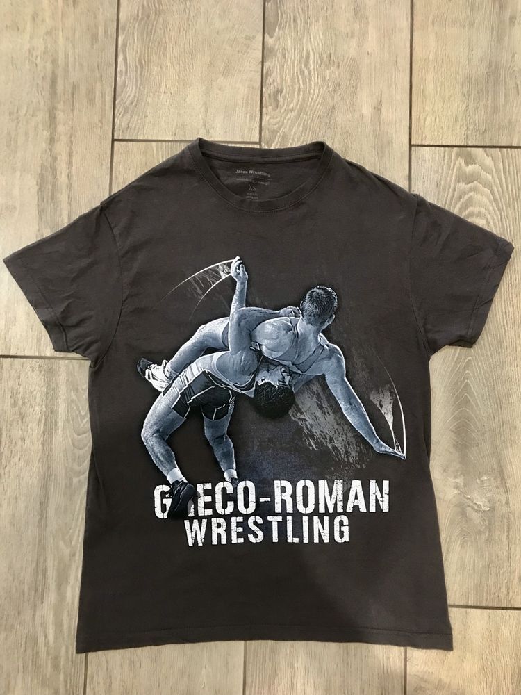 Продам футболу Wrestling