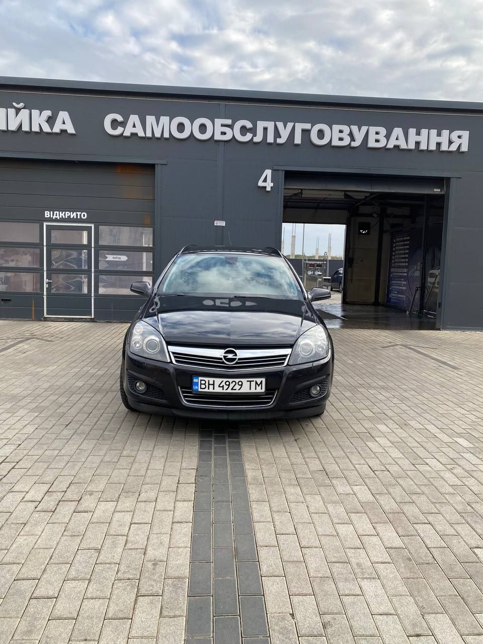 Продам Opel astra H