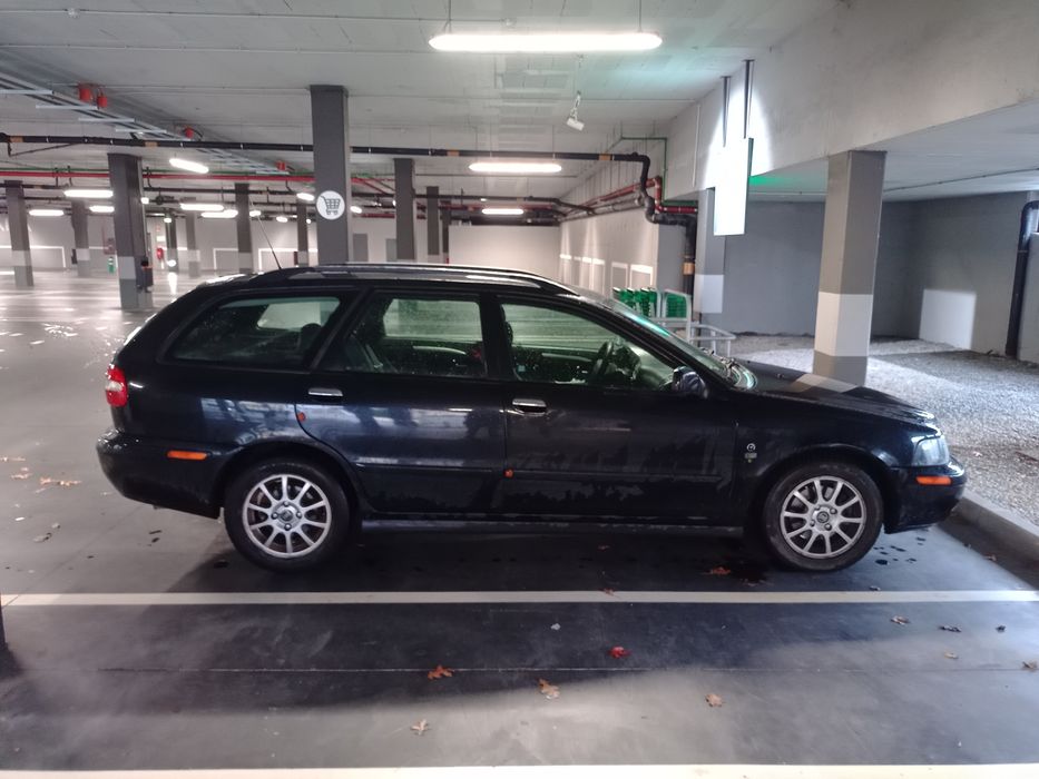 VOLVO V40 1.9D CR 115 cv Nacional