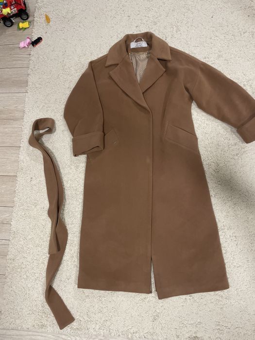 Пальто кашемировое бежевое