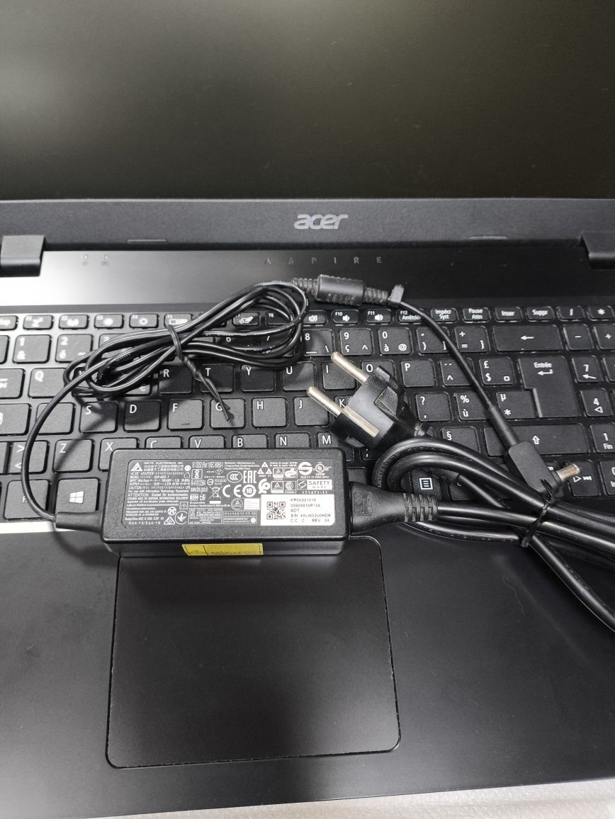 Portátil Acer i5