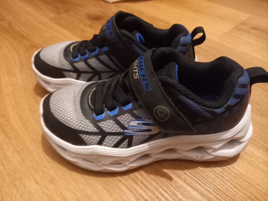 Buty świecące Skechers