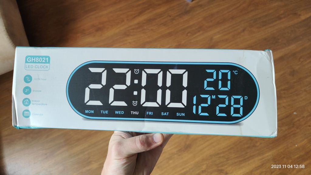 Duży Zegar Ścienny Cyfrowy 16# Nowy Temperatura i kalendarz.