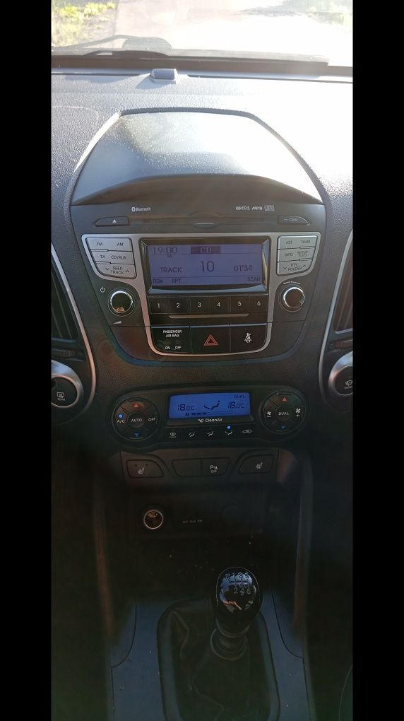 Ładny Hundai ix35 2.0 crdi