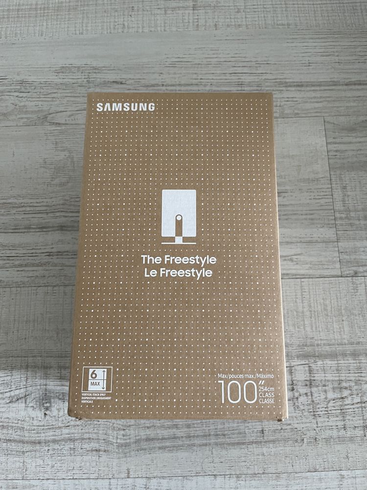 Проектор Проєктор Samsung Freestyle 100”