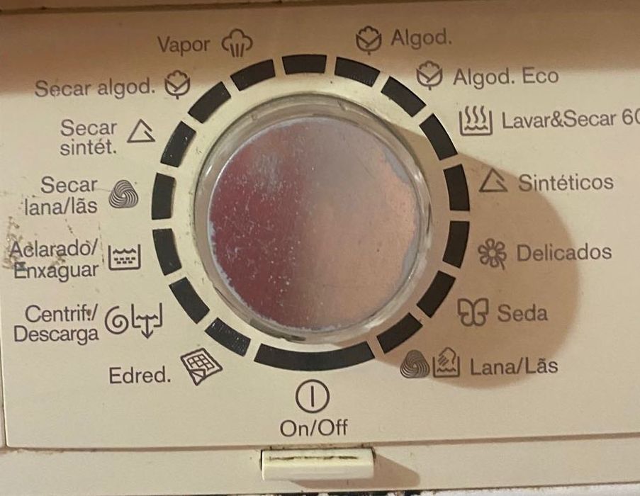 Máquina de lavar e secar roupa Electrolux