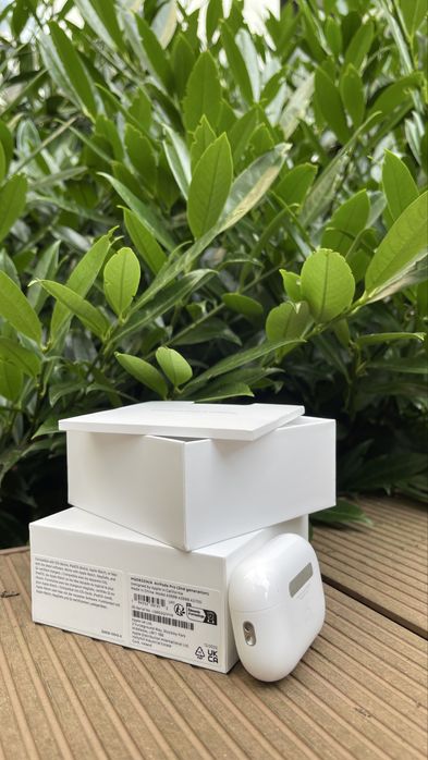 Apple Airpods Pro 2-generacji Ligthning White