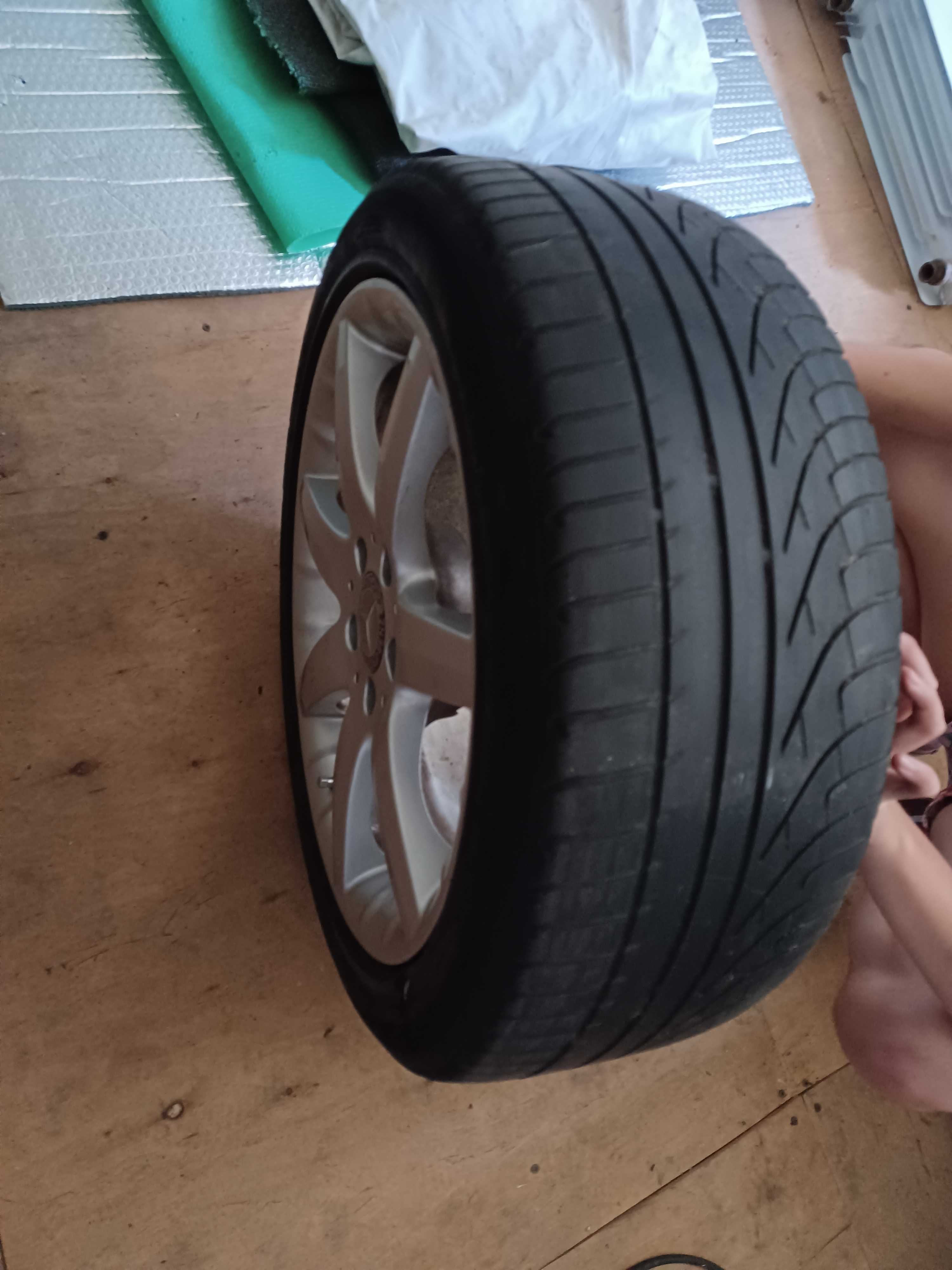 Діски +шини б/у мерседес 225/45  R17
