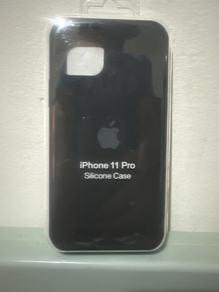 Capa preta iphone 11 pro Apple