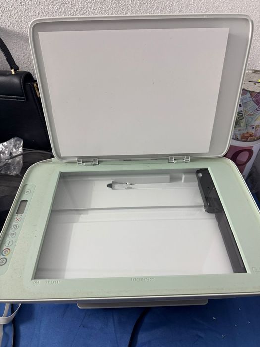 Impressora jet 2700 sereis.hp.colorida