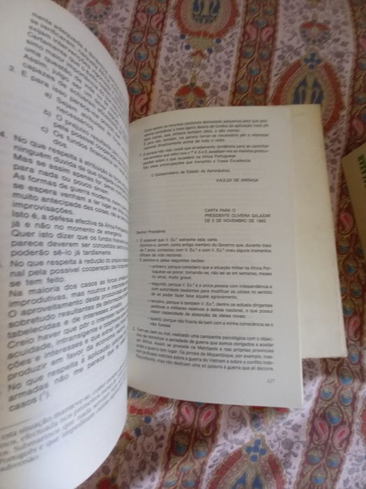 Salazar descolonização três livros baratos