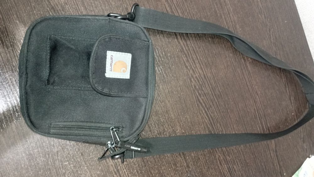 Продам сумку Carhartt Б/У