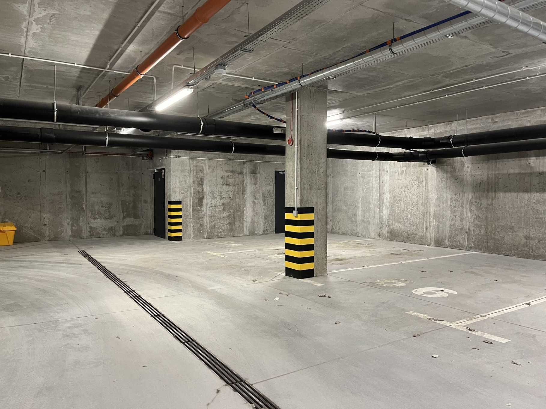 CENTRUM garaż_Miejsce parkingowe w garażu podziemnym
